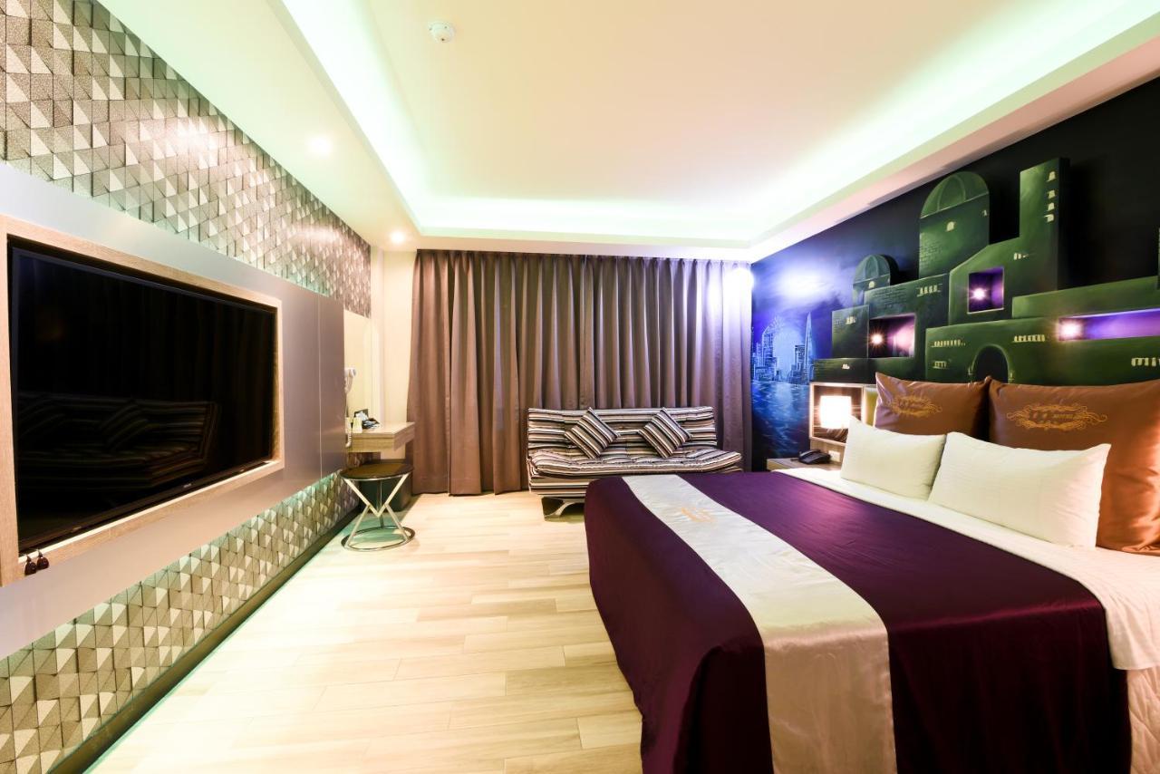Zc Motel Таоуан Екстериор снимка