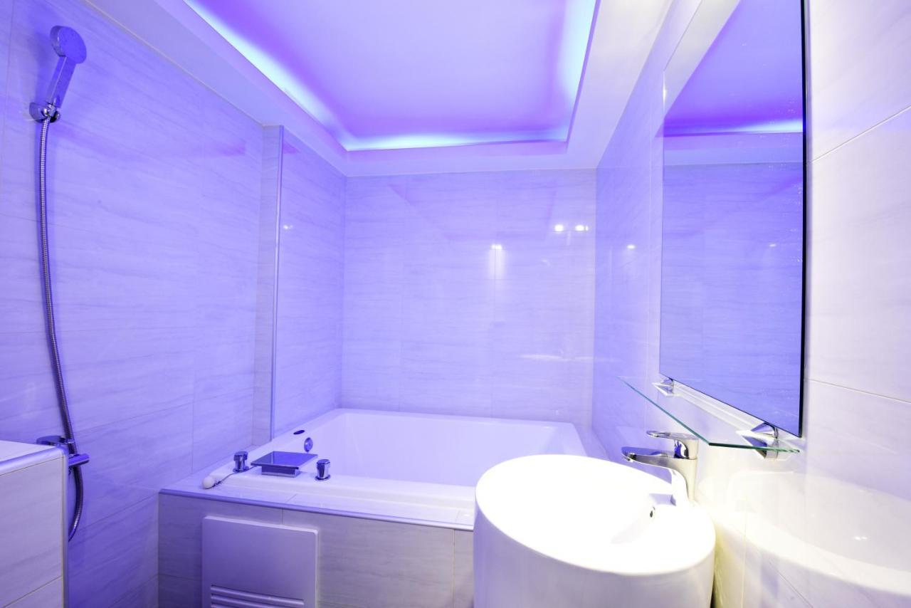 Zc Motel Таоуан Екстериор снимка