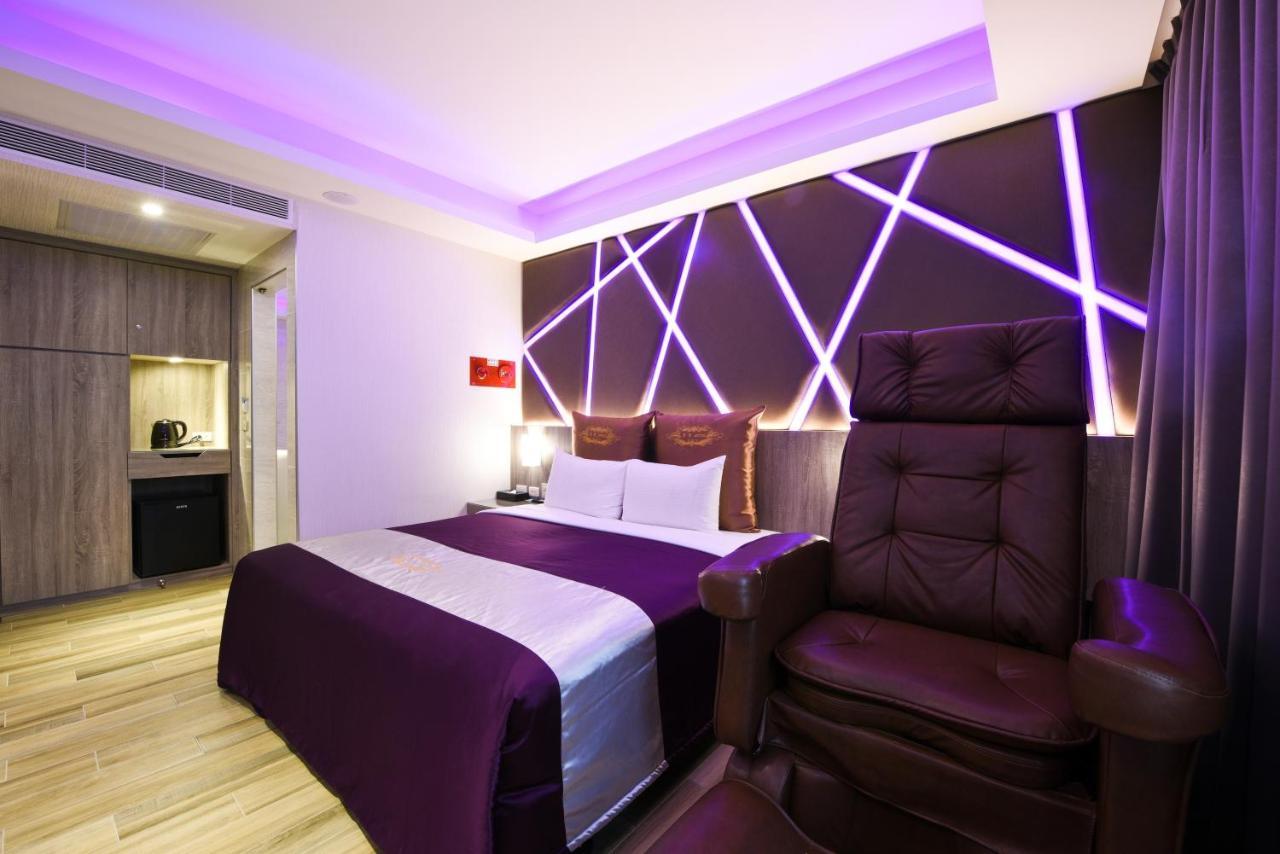 Zc Motel Таоуан Екстериор снимка